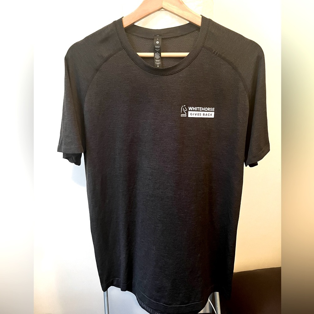 NWOT Lululemon”WHITE HORSE “Men's Metal Vent Tech Short Charcoal Black S…